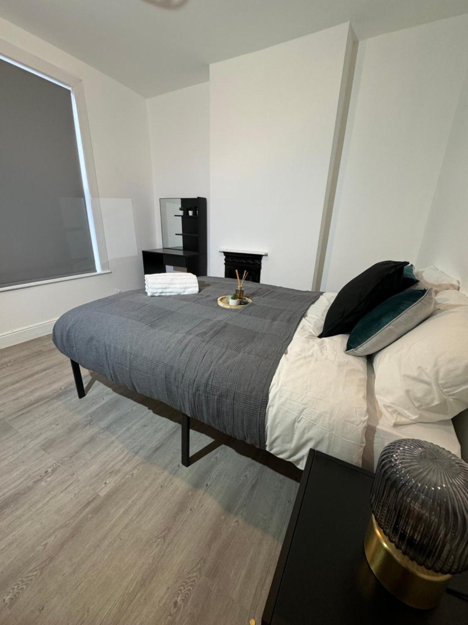Hébergement de vacances New Unique 4 Bed Families Contractors 靠近唐人街