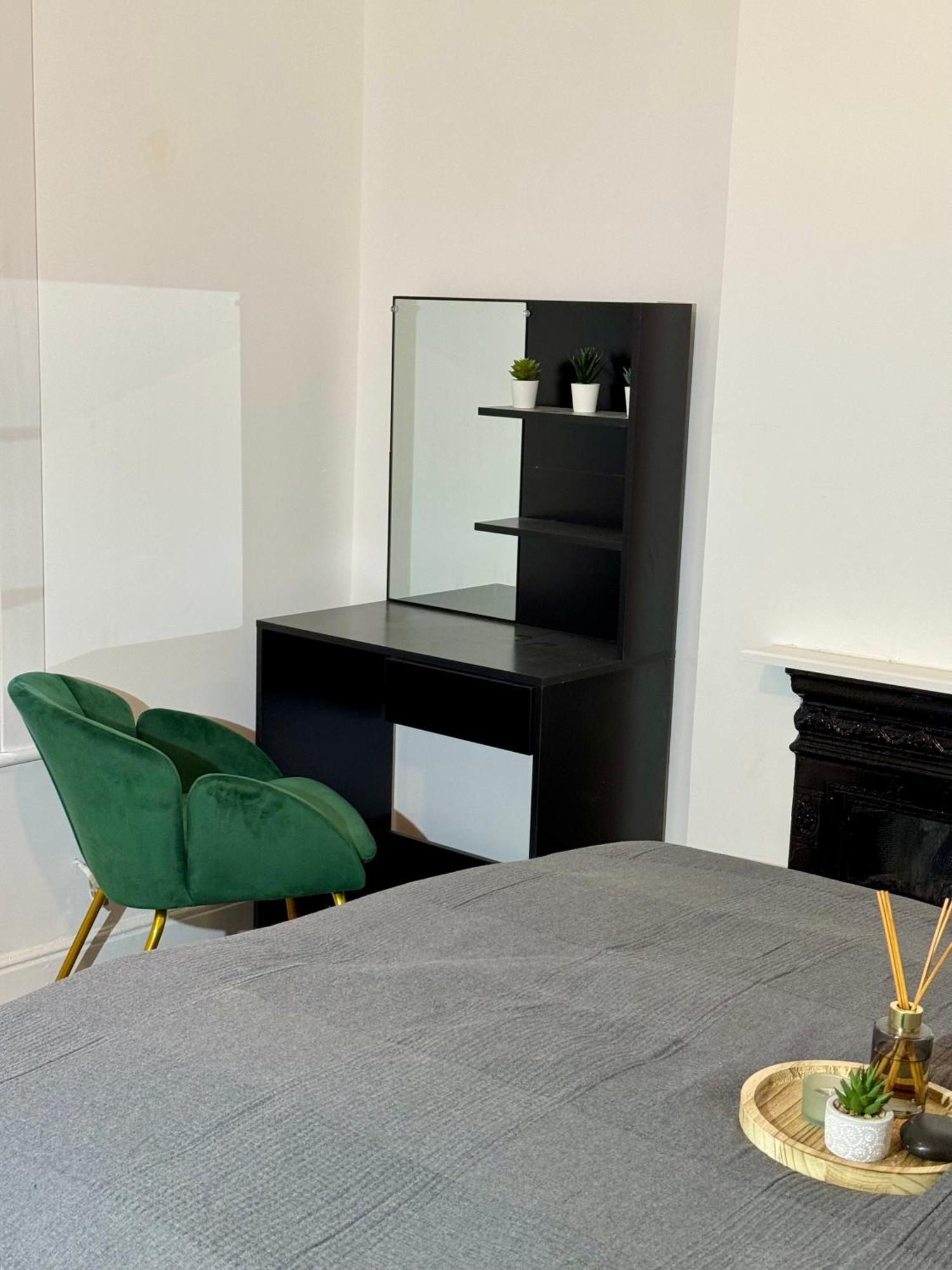 Hébergement de vacances New Unique 4 Bed Families Contractors 靠近唐人街 *